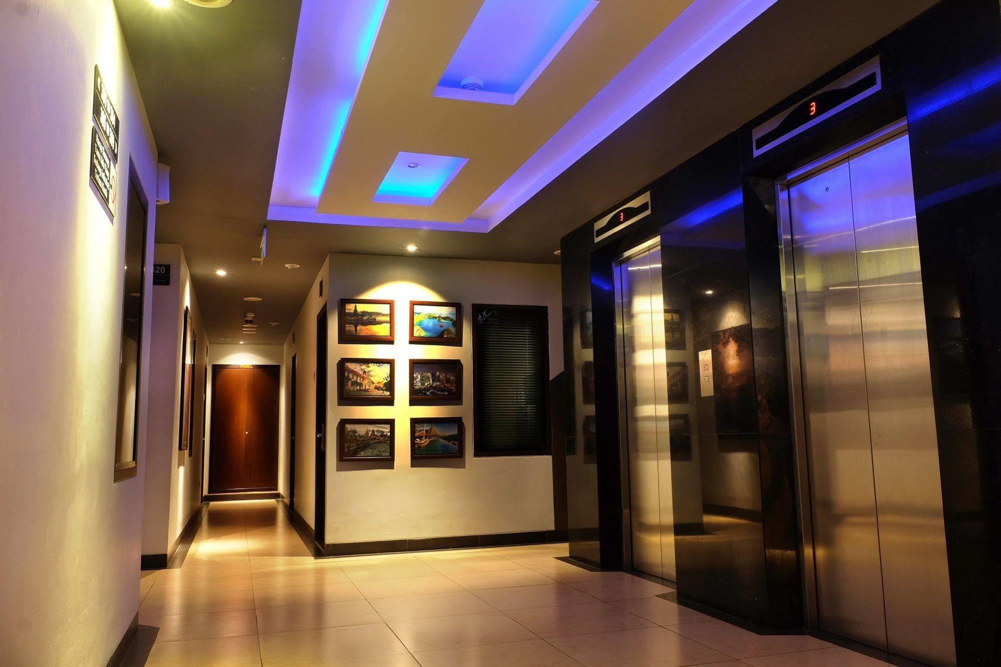 Citi M Gambir Hotel